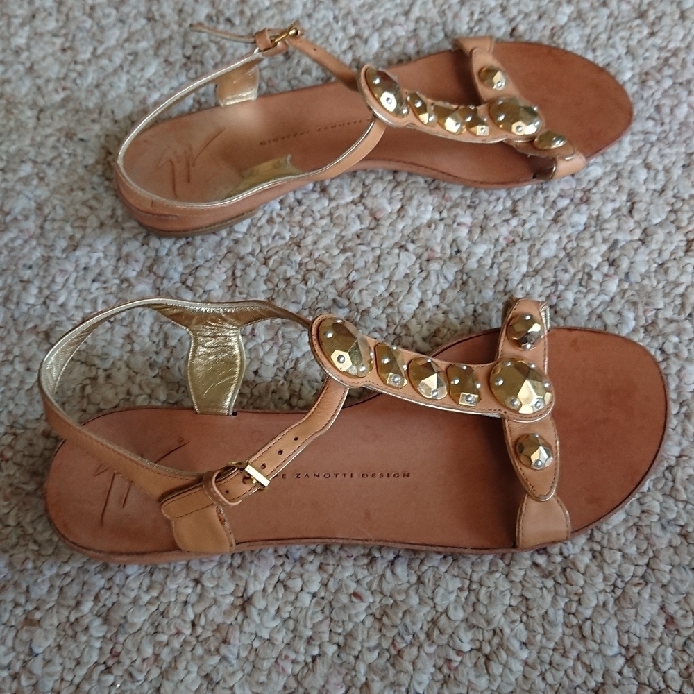 Giuseppe Zanotti Tan Sandals with Gold embellishment size 36